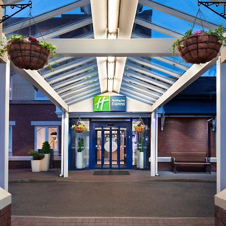 Holiday Inn Express Strathclyde Park M74, Jct 5 By Ihg Motherwell Exterior photo