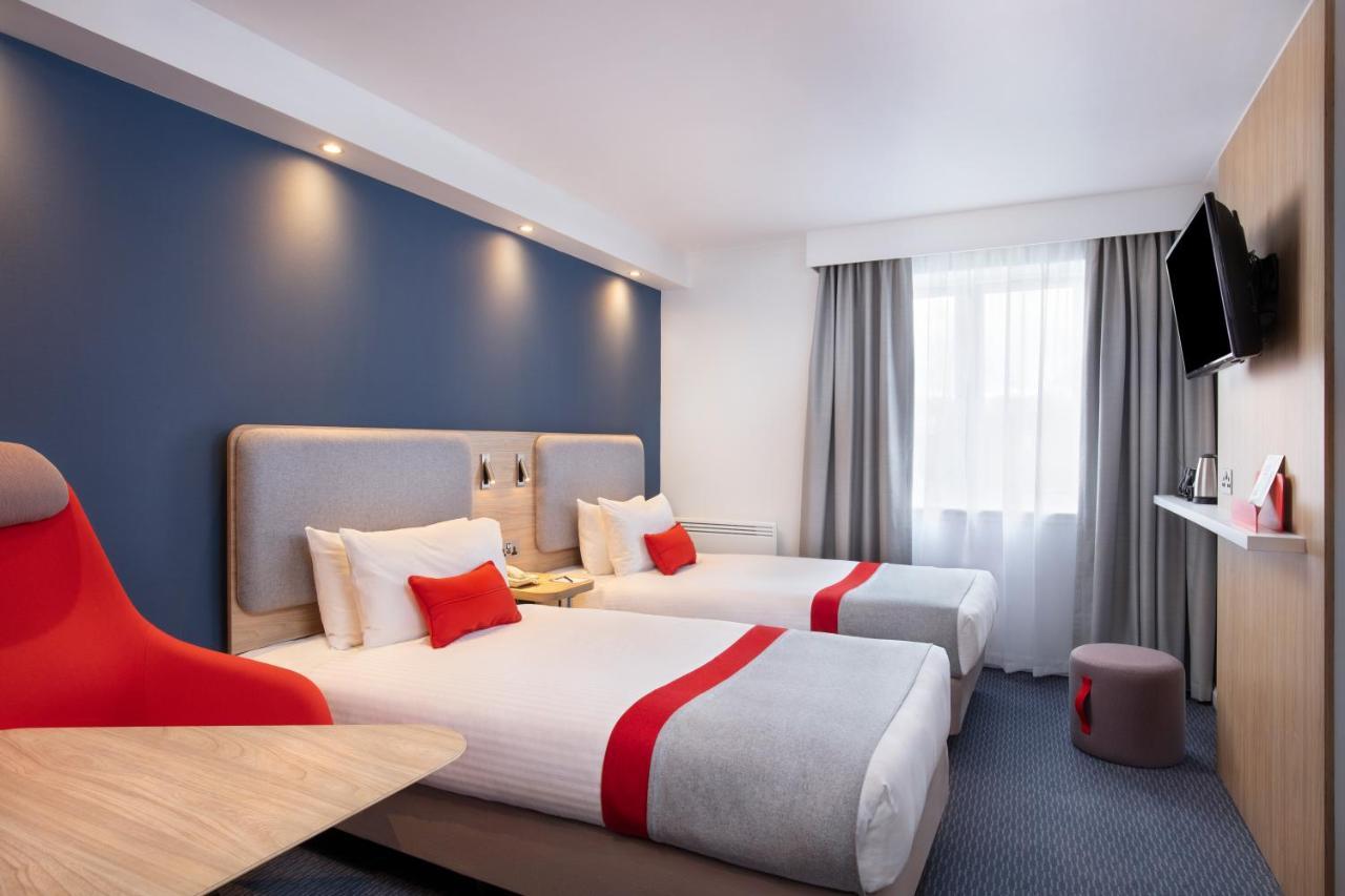 Holiday Inn Express Strathclyde Park M74, Jct 5 By Ihg Motherwell Exterior photo
