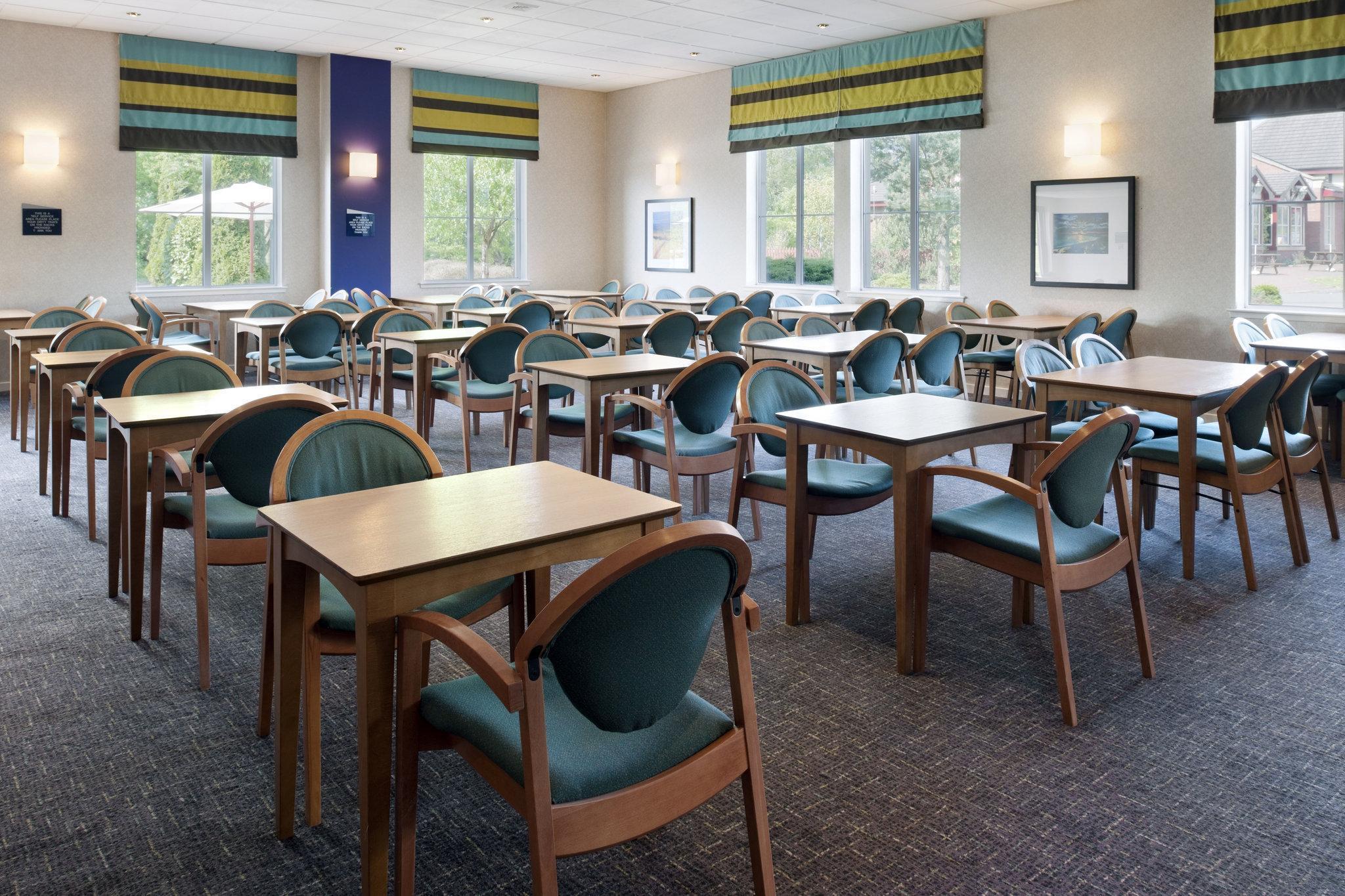 Holiday Inn Express Strathclyde Park M74, Jct 5 By Ihg Motherwell Exterior photo