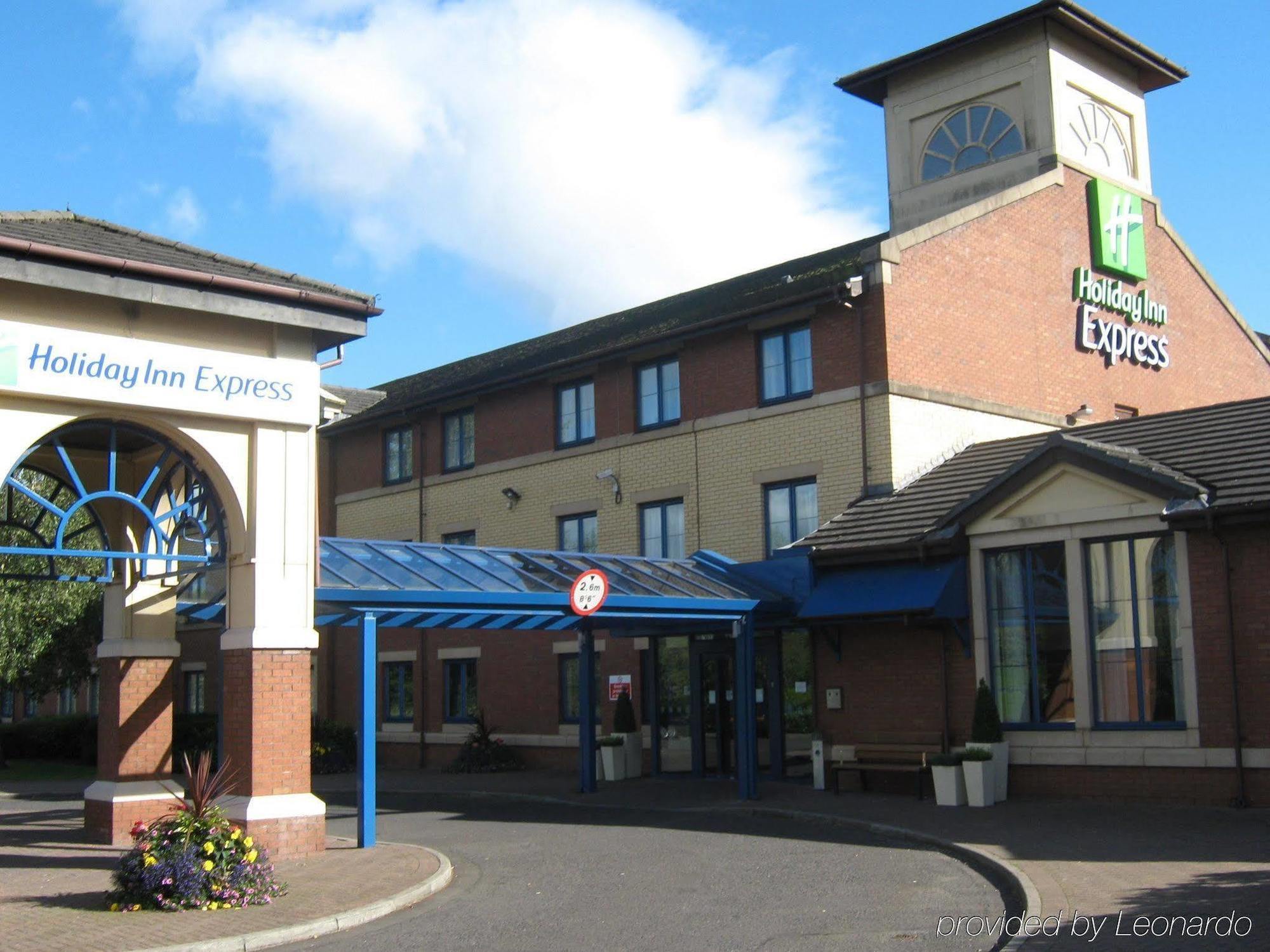 Holiday Inn Express Strathclyde Park M74, Jct 5 By Ihg Motherwell Exterior photo